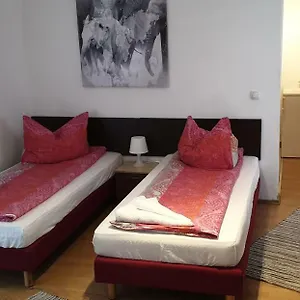 apartmenthaus-graz-beim-lkh.graz-austria-hotels.com/